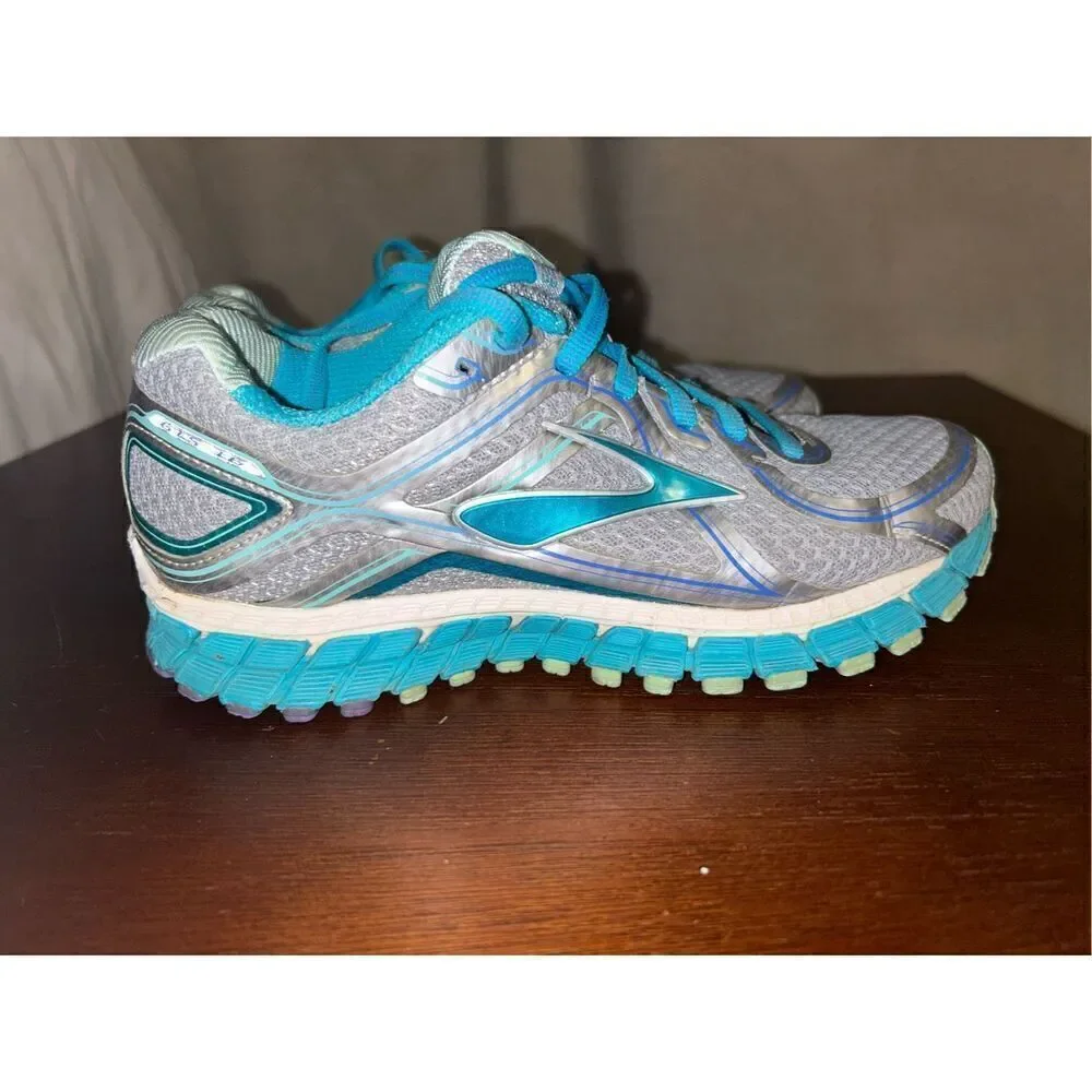 Brooks Brothers size gts